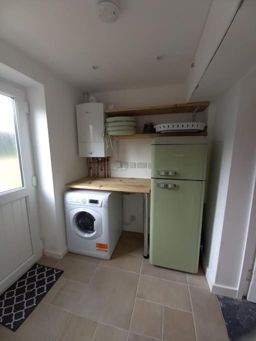 Cosy 2 Bed Cottage Between Snowdonia And The Sea Llandegai Luaran gambar