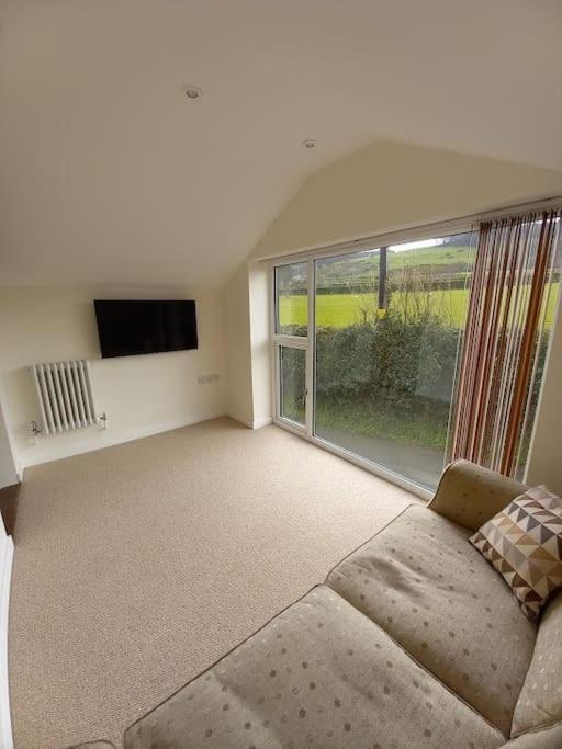 Cosy 2 Bed Cottage Between Snowdonia And The Sea Llandegai Luaran gambar